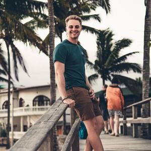 Meet your Posher, Jake